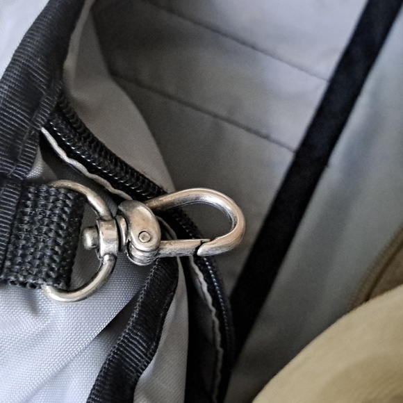 Ameribag Healthy Back Purse Multi Pocket Adjustable Strap Bag Khaki/Green - Picture 8 of 8